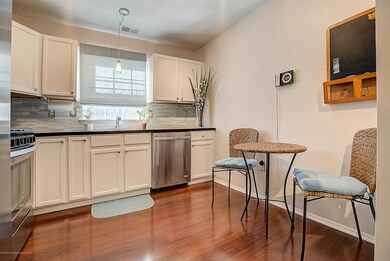 31 Phoenix Ct, Tinton Falls, NJ 07712 - photo 4