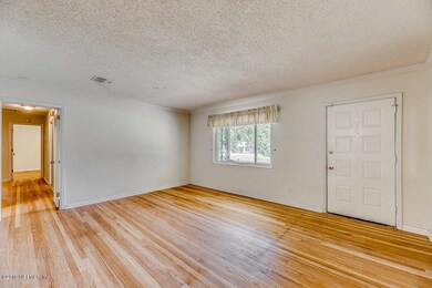 4960 Dianwood Dr E, Jacksonville, FL 32210 - photo 5