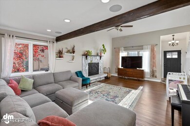 06-Living Room_IMG_1915_SSW