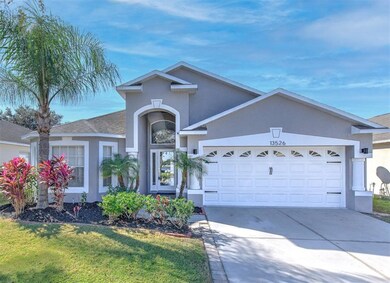 13526 Fladgate Mark Dr, Riverview, FL 33579 - photo 4