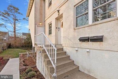 720 Willow St unit B, Lansdale, PA 19446 - photo 2