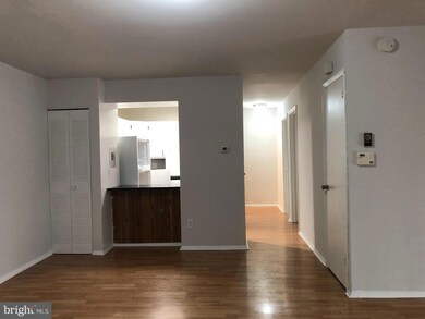 201 N Emory Dr unit 8, Sterling, VA 20164 - photo 4