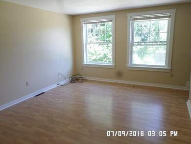 26 Lowell St unit F, Rochester, NH 03867 - photo 4