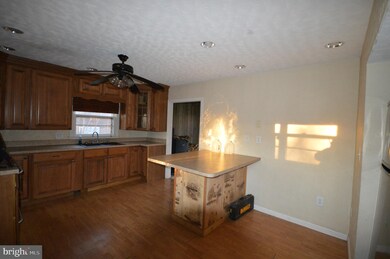 375 Valley View Dr, Strasburg, VA 22657 - photo 2