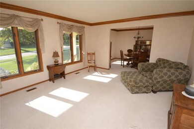 Sunny LR w/large windows