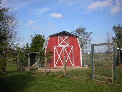 543 Kennedy Bridge Rd, Harrodsburg, KY 40330 - photo 6