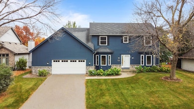 7000 Yorktown Ln N, Maple Grove, MN 55369 - photo 2