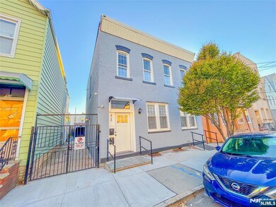 424 Walnut St, Newark, NJ 07105 - photo 2