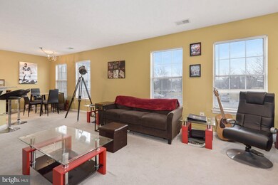 8015 Lantern Ct unit 113, Manassas, VA 20109 - photo 5