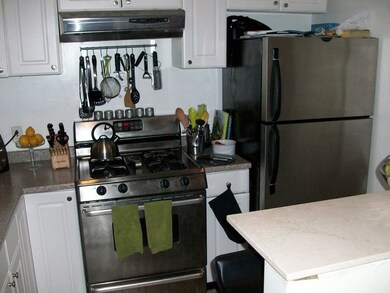 1504 Commonwealth Ave unit 9G, Brighton, MA 02135 - photo 4