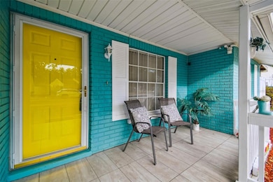 unlisted-address, Tampa, FL 33618 - photo 5