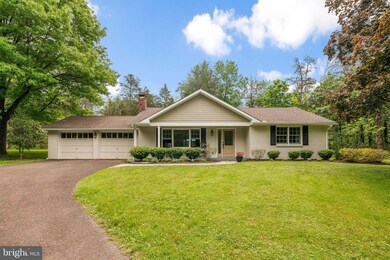 163 E Dark Hollow Rd, Pipersville, PA 18947 - photo 2