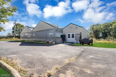 70 Mackenzie Rd, Hampton, NJ 08827 - photo 5