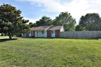 Ranch with plenty of yard space