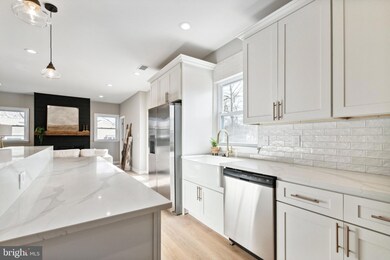 243 Alden Ave, Morrisville, PA 19067 - photo 5