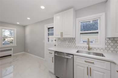 594 Fenworth Blvd, Franklin Square, NY 11010 - photo 7