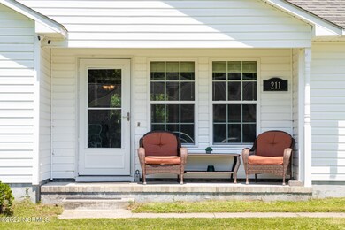 211 Bear Trail, New Bern, NC 28562