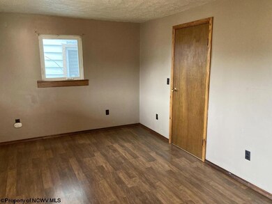 396 Baird St, Morgantown, WV 26505 - photo 3