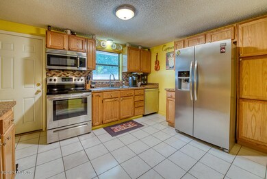 6017 George Wood Ln E, Jacksonville, FL 32244 - photo 3