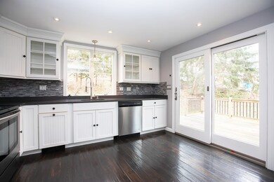 9 Squirrel Hill Ln, Hingham, MA 02043 - photo 5