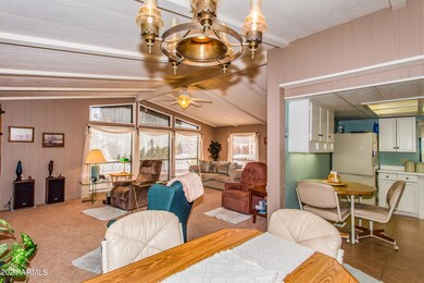 07 Dining Room
