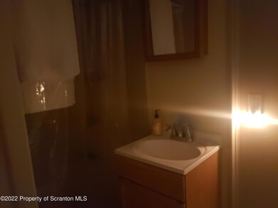 212 214 E Elm St, Dunmore, PA 18512 - photo 5