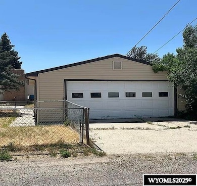 418 Morgan Ave, Mills, WY 82644 - photo 3