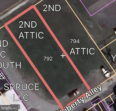 792 Spruce St, Pottstown, PA 19464 - photo 4