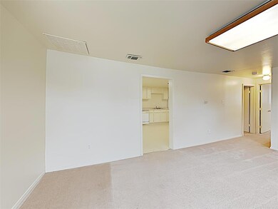 339 Meadow Park Dr, Fort Worth, TX 76108 - photo 5