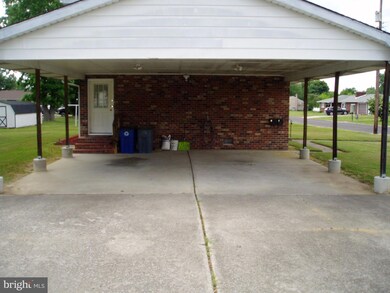 63 Dunn Ln unit B, Pennsville, NJ 08070 - photo 2