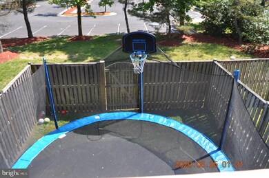 17024 Point Pleasant Ln, Dumfries, VA 22026 - photo 4