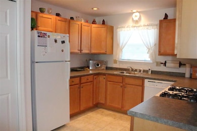 5 Tampa Dr unit F6, Rochester, NH 03867 - photo 3