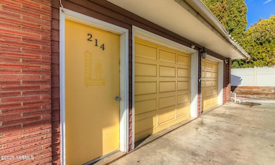 214 Bel Air Dr, Yakima, WA 98908 - photo 5