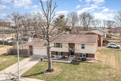 Aerial. Front 1