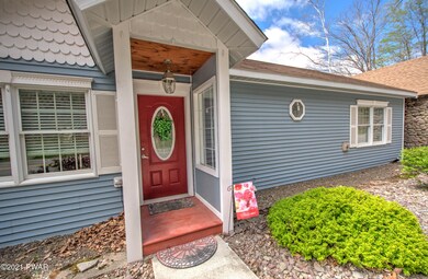 716 Hudson St, Hawley, PA 18428 - photo 5