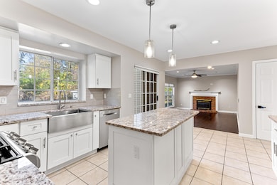 1844 Poppleton Dr, West Bloomfield, MI 48324 - photo 4