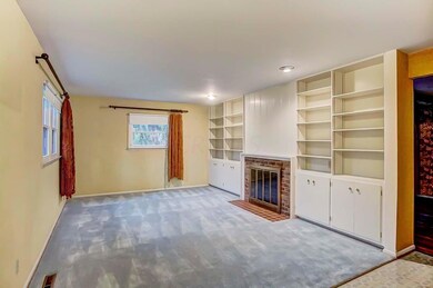 979 McNaughten Rd, Columbus, OH 43213 - photo 4