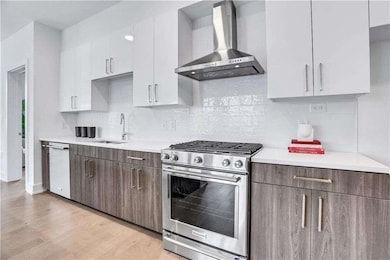 J5 Midtown unit 327, Atlanta, GA 30308 - photo 4