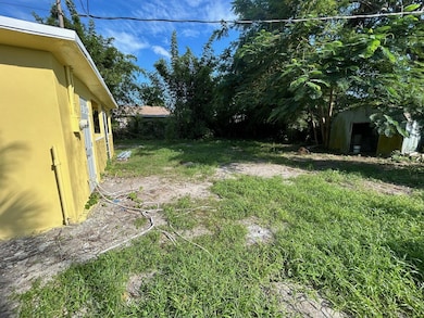 5840 Banana Rd, West Palm Beach, FL 33413 - photo 3