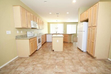 Kitchen with all appliances