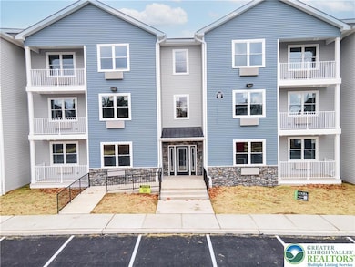 948 N Front St unit C-10, Allentown, PA 18102 - photo 2