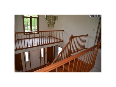 10870 Crestwood Dr, Willoughby, OH 44094 - photo 7