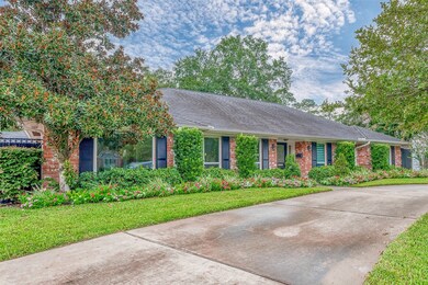 10118 Briar Forest Dr, Houston, TX 77042 - photo 2