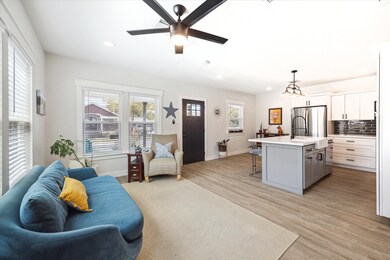 1008 Walton St, Houston, TX 77009 - photo 4