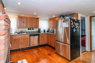 28 Dearborn St, Salem, MA 01970 - photo 5