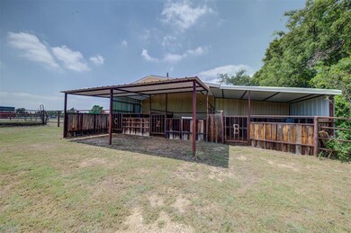 300 Pr 2223, Decatur, TX 76234 - photo 3