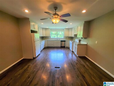 525 23rd Ave NE, Center Point, AL 35215 - photo 6