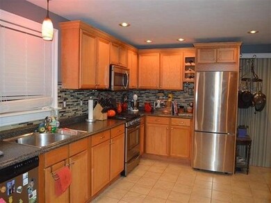 4 Troy St, Nashua, NH 03064 - photo 2