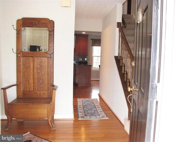 7354 Narrow Wind Way, Columbia, MD 21046 - photo 3