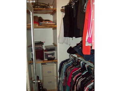 39505 Howard Rd, Marcola, OR 97454 - photo 4